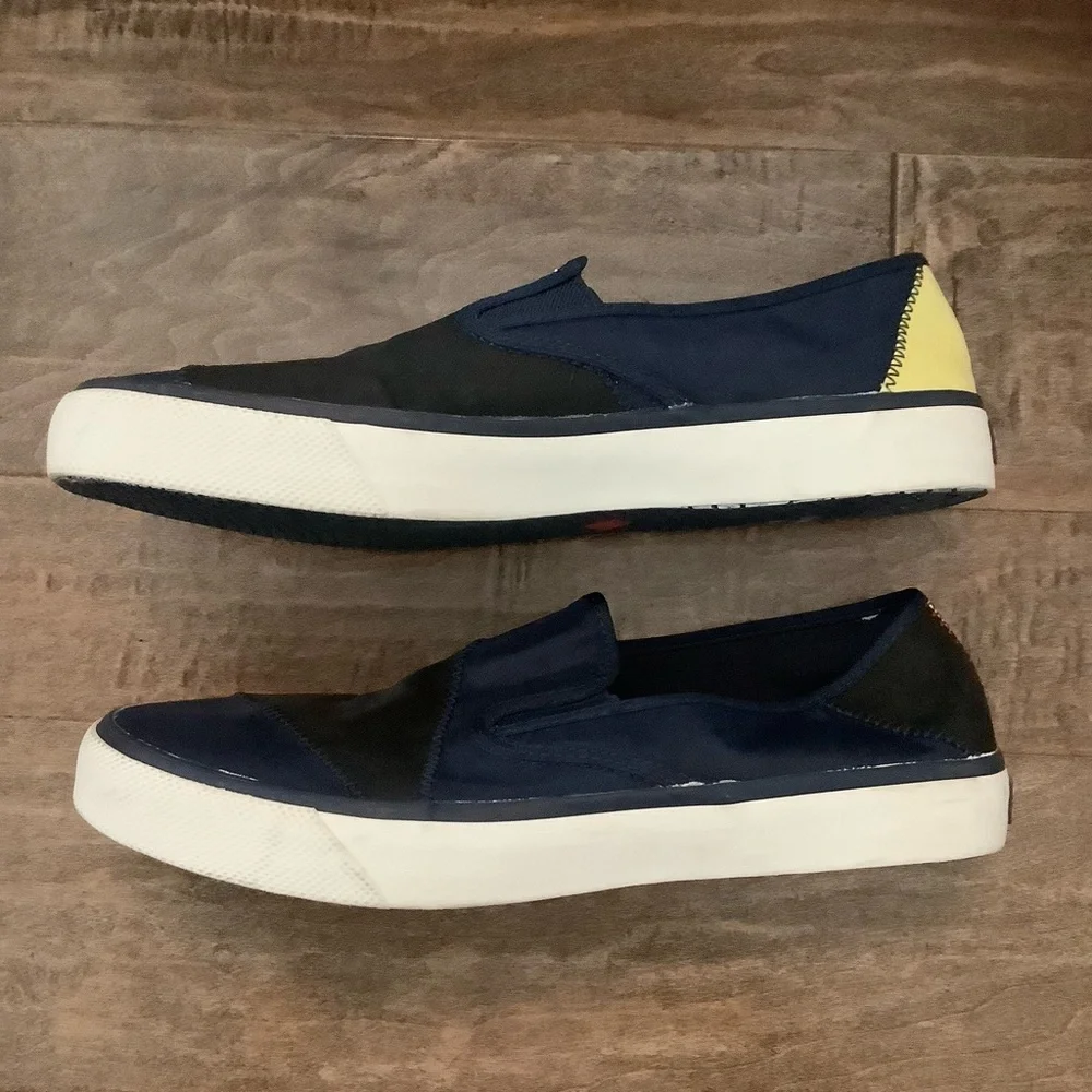 Sperry nwot navy